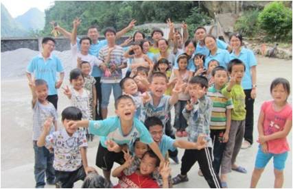 ��h������W���������Єӡ��F�֧�̵��c�ǏV���ό����Rɽ�h��կ�l(xi��ng)¡��С�W��7��18�գ�����?y��u)麢�ӂ��e�k��Ȥζ�\�ӕ�������������K������^��������������Ŀ������ʮ�֟������\�ӕ���Ļ����֧����c���ӂ��_�ĺ�Ӱ��