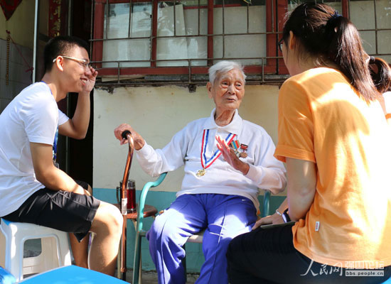 ־Ը���c����(zh��n)�ϱ����������У���