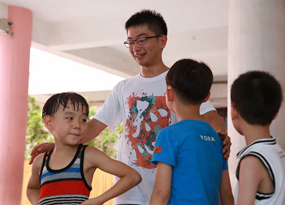 ���ݴ�W(xu��)��֪�Ľ�㡱�������(hu��)��(sh��)�`�(du��)���㽭�������_չ֧�̻��(d��ng)���鮔(d��ng)?sh��)��l(xi��ng)����С�W(xu��)���ռ��W��ƥ�˽������D��־Ը��ٝ�S���ӂ���