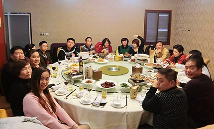 ���İ�̎�����l(xi��ng)���ҵļ��l(xi��ng)�������ھW(w��ng)���´����L(f��ng)���(d��ng)������(sh��)�������Ը��صľW(w��ng)��ͨ�^�R�^�����ֺ�΢ҕ�lӛ����Լ��ڼ��l(xi��ng)����Ҋ�������@Щƽ��(sh��)�Ľ�����������֟o���B͸������Đۡ����^��ÿһ�c(di��n)΢С��׃�������ǰl(f��)�����l(xi��ng)�H��߅�Ĵ��������ܽo�l(xi��ng)�H���������ī@�ø����͌��Լ����l(xi��ng)���Ժ����M�㡭��Ԕ��(x��)�� 