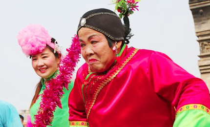 ���՝}�ϴ����һ���׻��(d��ng)���ʼ������L(f��ng)茹�����������������Ť������2��16���������һ�@�����}�Ͽh�e�����S����ʵĽ��^�Ļ����(d��ng)�����y(t��ng)���׶��˶������ζ����������Ⱥ���[�´����g�gϲϲ�^������׌��(ji��)�՝}�Ǹ��ӽk����ʡ���Ԕ��(x��)�� 