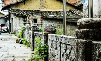 �e�ݹ��(zh��n)�����ƾõĚvʷ�����˹��e�ݳ������Ļ����N�������S���Ěvʷ���ľ��^���C�����eꖚvʷ���ľ��^�ľ��A����Ԕ��������CZYYW ���eꖿh�e�ݹ��(zh��n) Ͷ�� 