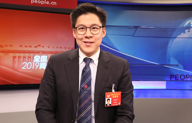 全國政協(xié)委員、香港各界青少年活動委員會執(zhí)行主席霍啟剛：推動年輕人積極參與國家發(fā)展進程