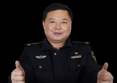 全國(guó)人大代表、黃山“守松人”