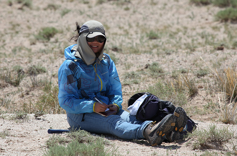 毛方園在野外科考現(xiàn)場。受訪者供圖